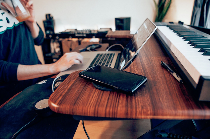 Millennials Crowdfunding Ethis Sustainability